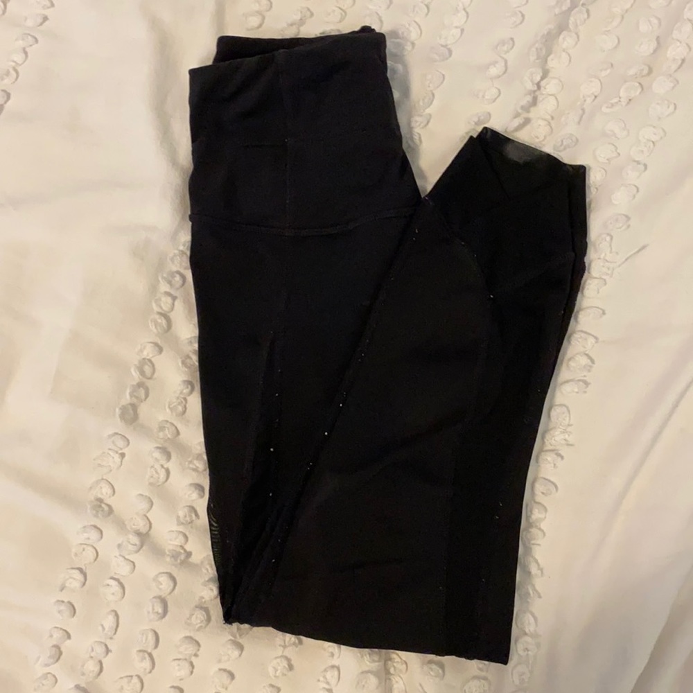 Black Zella capri leggings (XS)
